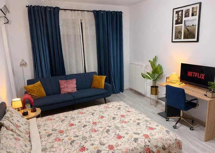 Modern And Cozy Bukarest