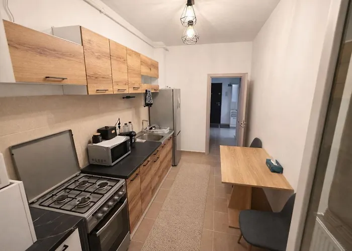 Апартаменти Modern And Cozy Бухарест