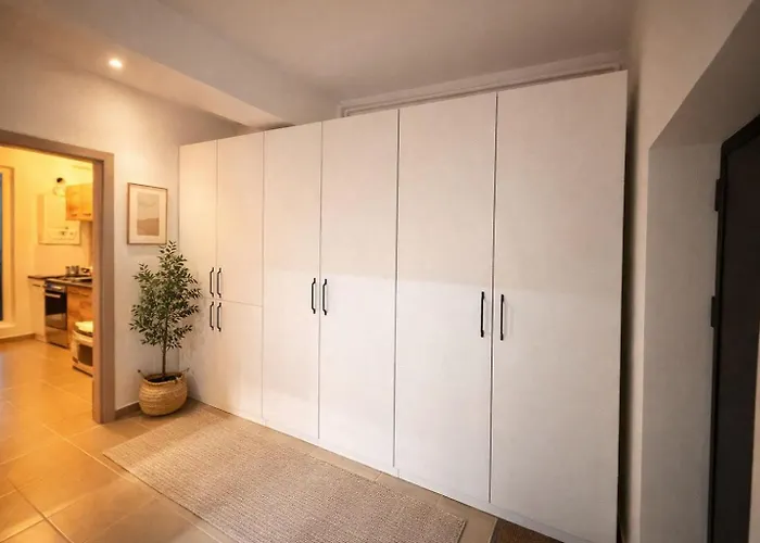 Apartment Modern And Cozy *