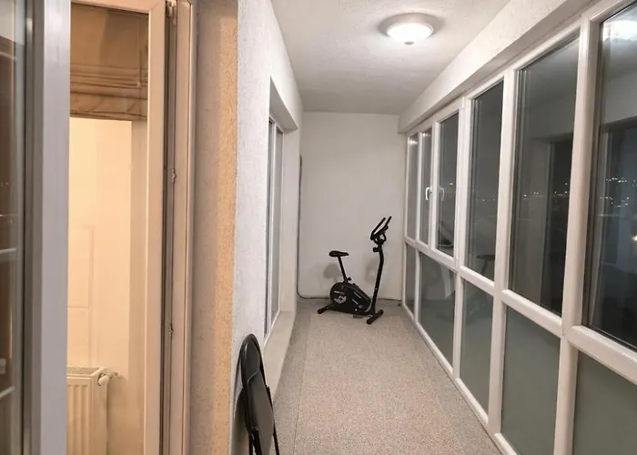 Apartment Modern And Cozy Bucharest